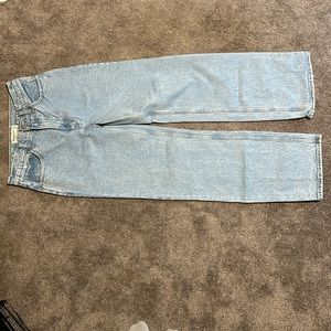Abercrombie & Fitch 90s relaxed Jean high rise